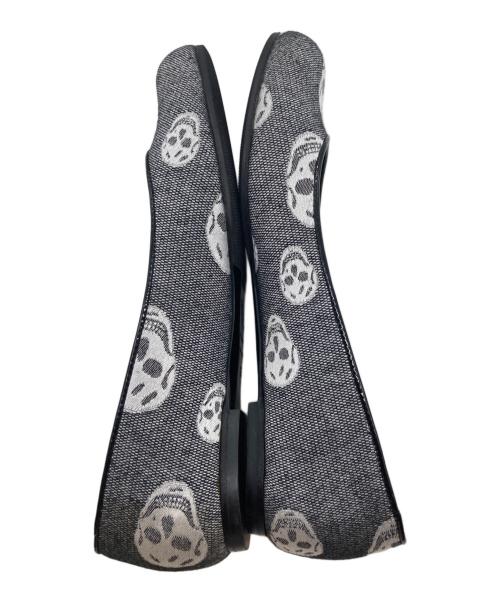 ALEXANDER McQUEEN（アレキサンダーマックイーン）ALEXANDER McQUEEN (アレキサンダーマックイーン) フラットシューズ グレー サイズ:35の古着・服飾アイテム