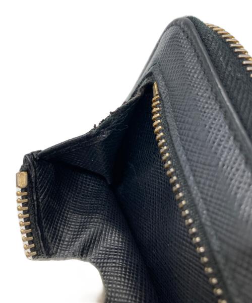 PRADA（プラダ）PRADA (プラダ) ラウンドファスナー財布 ブラックの古着・服飾アイテム