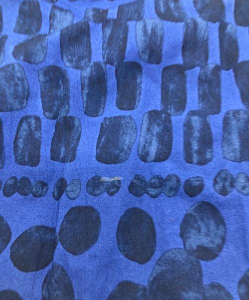 utilite（ユティリテ）utilite (ユティリテ) タイプライター アーカイブプリントスカート　UT303AW63A ネイビー サイズ:表記なしの古着・服飾アイテム