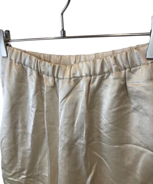 Plage（プラージュ）Plage (プラージュ) 【R’IAM】サテンイージーパンツ　23030922603020 アイボリー サイズ:38の古着・服飾アイテム