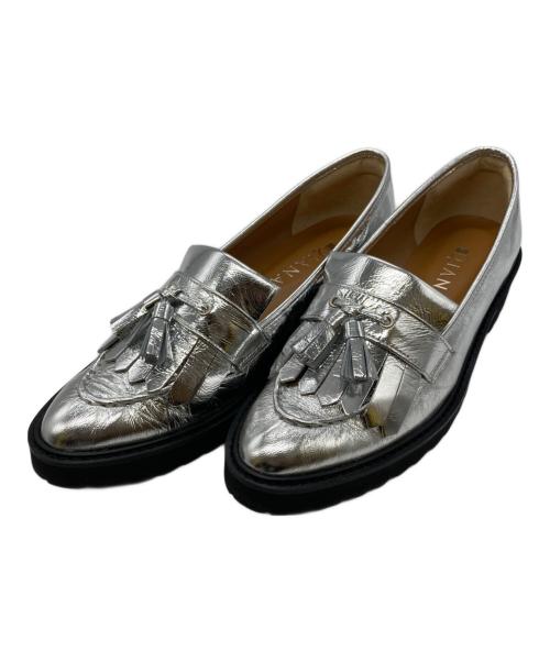 DIANA（ダイアナ）DIANA (ダイアナ) タッセルローファー　WD43331 シルバー サイズ:24.5cmの古着・服飾アイテム