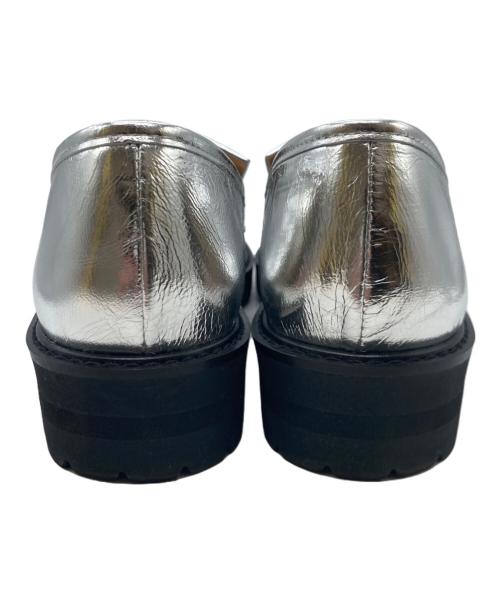 DIANA（ダイアナ）DIANA (ダイアナ) タッセルローファー　WD43331 シルバー サイズ:24.5cmの古着・服飾アイテム