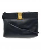 Salvatore Ferragamoサルヴァトーレ フェラガモ）の古着「ヴァラリボンショルダーバッグ　D210588」｜ブラック