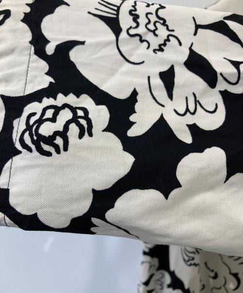 marimekko（マリメッコ）marimekko (マリメッコ) JANETTA PIENI PIONI　091349/521707 ブラック×ホワイト サイズ:36の古着・服飾アイテム