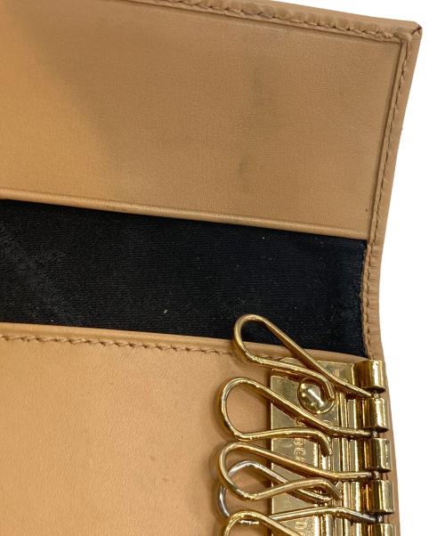 Salvatore Ferragamo（サルヴァトーレ フェラガモ）Salvatore Ferragamo (サルヴァトーレ フェラガモ) キーケース DEPOS ピンク×ベージュの古着・服飾アイテム