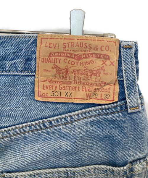 LEVI'S VINTAGE CLOTHING（リーバイス ビンテージ クロージング）LEVI'S VINTAGE CLOTHING (リーバイス ビンテージ クロージング) 1955 501XXペイント加工デニムパンツ 50155-0065 インディゴ サイズ:W29×L32の古着・服飾アイテム