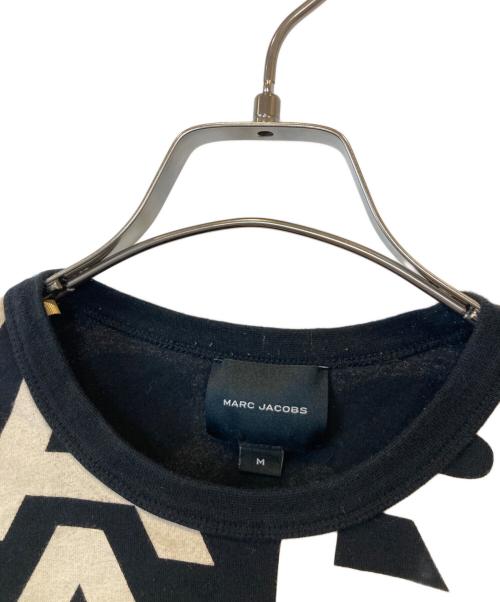 MARC JACOBS（マークジェイコブズ）MARC JACOBS (マーク ジェイコブス) ザ モノグラム ベイビーTシャツ ベージュ×ブラック サイズ:Mの古着・服飾アイテム