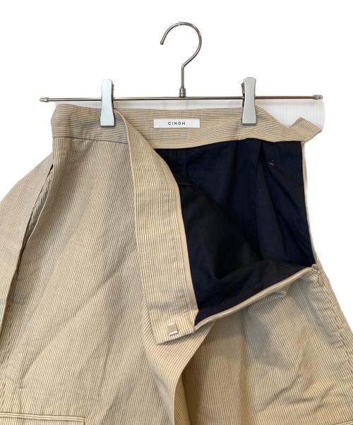 CINOH（チノ）CINOH (チノ) ストライプスリーブデザインベルトスカート　21SSK001 ベージュ サイズ:36の古着・服飾アイテム