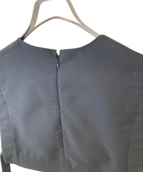 UN3D.（アンスリード）UN3D. (アンスリード) デコルテカバーベスト 522151000301-01 ブラック サイズ:FREEの古着・服飾アイテム