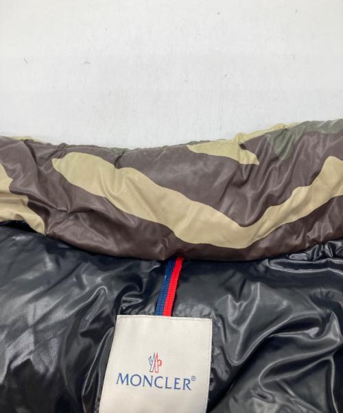 MONCLER（モンクレール）MONCLER (モンクレール) EVELEST　ダウンジャケット　　41310/50/68950 カーキ サイズ:1の古着・服飾アイテム