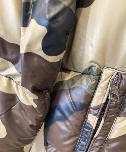 MONCLER（モンクレール）MONCLER (モンクレール) EVELEST　ダウンジャケット　　41310/50/68950 カーキ サイズ:1の古着・服飾アイテム