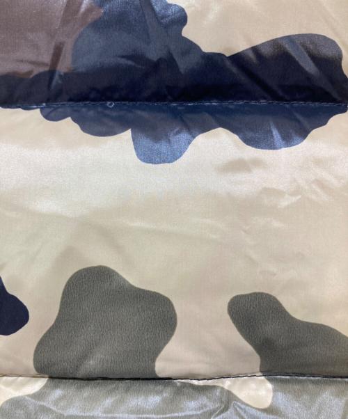 MONCLER（モンクレール）MONCLER (モンクレール) EVELEST　ダウンジャケット　　41310/50/68950 カーキ サイズ:1の古着・服飾アイテム