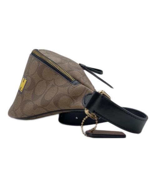 COACH（コーチ）COACH (コーチ) パックマン コラボ シグネチャー ボディバッグ F72910 ブラウンの古着・服飾アイテム