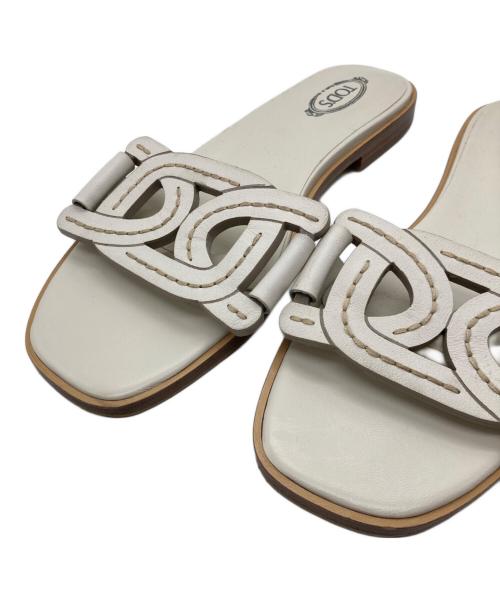 TOD'S（トッズ）TOD'S (トッズ) ケイトサンダル アイボリー サイズ:38の古着・服飾アイテム