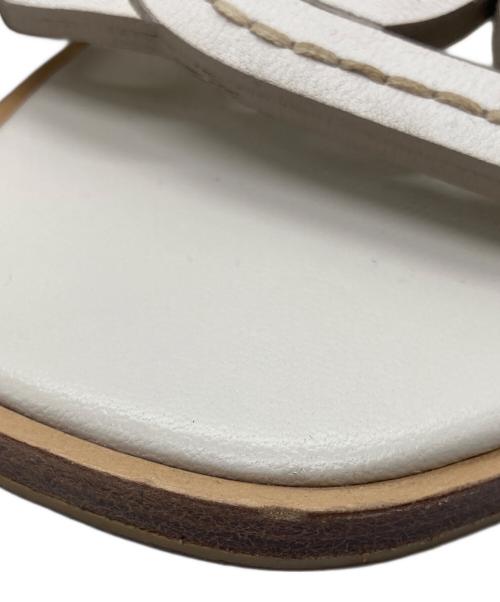 TOD'S（トッズ）TOD'S (トッズ) ケイトサンダル アイボリー サイズ:38の古着・服飾アイテム