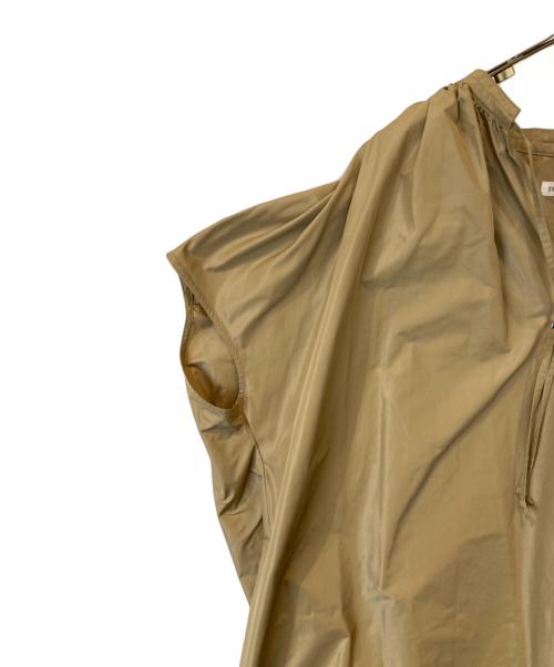 23区（ニジュウサンク）23区 (ニジュウサンク) ブライトメモリー ワンピース OPWOSM6610 ベージュ サイズ:38 未使用品の古着・服飾アイテム