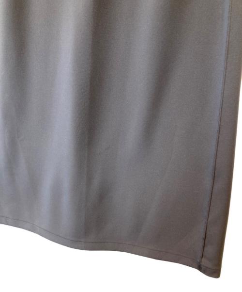 CAFUNE（カフネ）CAFUNE (カフネ) バックフレアスカート チャコールグレー サイズ:38の古着・服飾アイテム