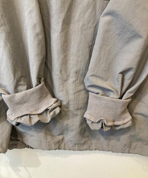 natto（ナット）natto (ナット) premium nylon pullover 01086 カットソー チャコールグレー サイズ:FREEの古着・服飾アイテム