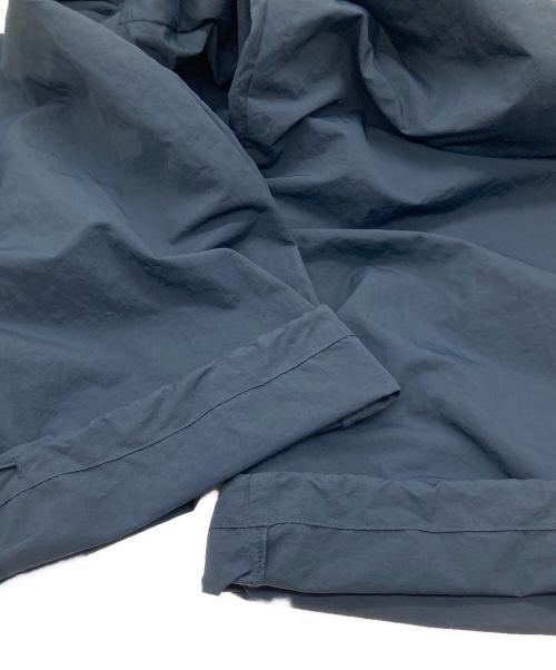 natto（ナット）natto (ナット) loose silhouette nylon pants 01012 パンツ ネイビー サイズ:FREEの古着・服飾アイテム