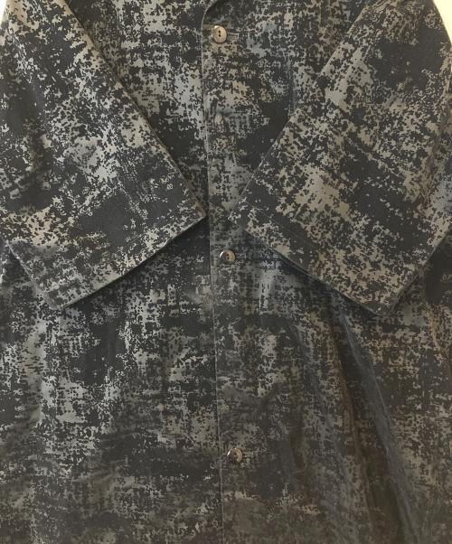 08sircus（ゼロエイトサーカス）08sircus (ゼロエイトサーカス) Flocky hand print over shirt　S21SM-SH01 シャツ ブラック サイズ:5の古着・服飾アイテム