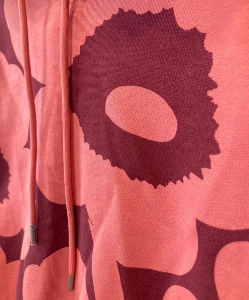 marimekko（マリメッコ）marimekko (マリメッコ) 【kioski】Unikko / Lona Relaxed hoodie 	091627-333 パーカー レッド サイズ:S 未使用品の古着・服飾アイテム