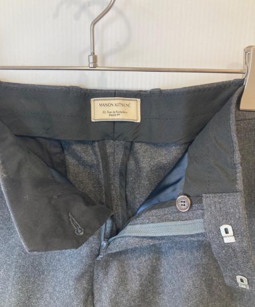 maison kitsune（メゾンキツネ）maison kitsune (メゾンキツネ) ウールテーパードパンツ グレー サイズ:46/42の古着・服飾アイテム