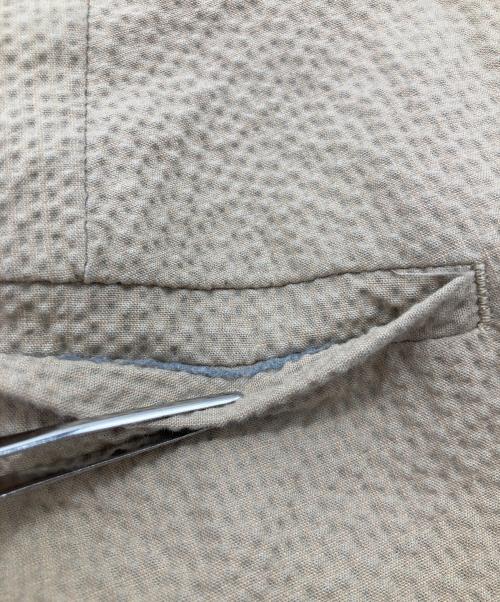 maison kitsune（メゾンキツネ）maison kitsune (メゾンキツネ) シアサッカーパンツ kMP-09010-A ベージュ サイズ:32の古着・服飾アイテム