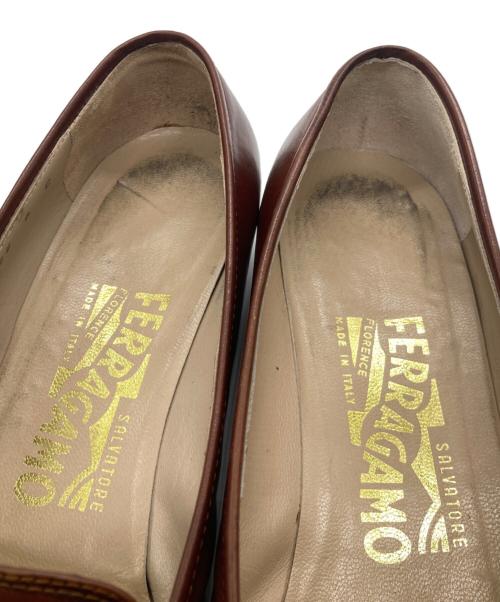 Salvatore Ferragamo（サルヴァトーレ フェラガモ）Salvatore Ferragamo (サルヴァトーレ フェラガモ) ガンチーニローファー DS 35485 ブラウン サイズ:6の古着・服飾アイテム