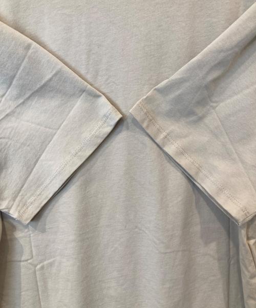 Calvin Klein Jeans（カルバンクラインジーンズ）Calvin Klein Jeans (カルバンクラインジーンズ) Tシャツ ベージュ サイズ:L 未使用品の古着・服飾アイテム