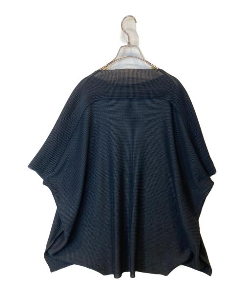 me ISSEY MIYAKE（ミーイッセイ ミヤケ）me ISSEY MIYAKE (ミーイッセイ ミヤケ) プリーツカットソー MI13KJ762 ブラック サイズ:表記がないため不明の古着・服飾アイテム