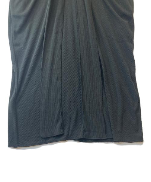 UNFIL（アンフィル）UNFIL (アンフィル) ロー シルク リブジャージ スリーブレス ドレス ブラックの古着・服飾アイテム