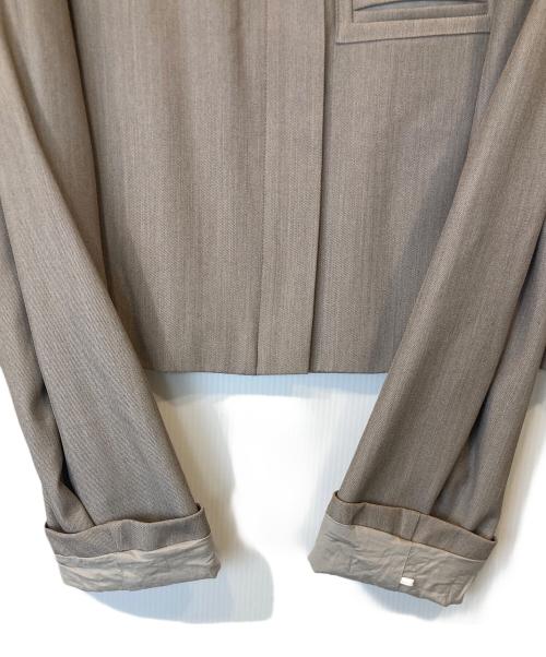 ETRE TOKYO（エトレトウキョウ）ETRE TOKYO (エトレトウキョウ) スリットスリーブショートブルゾン　1223101091 ベージュ サイズ:Mの古着・服飾アイテム