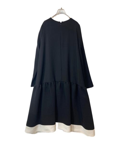 YOKO CHAN（ヨーコチャン）YOKO CHAN (ヨーコチャン) ロングスリーブヘムフレアドレス　YCD-523-857 ブラック サイズ:40の古着・服飾アイテム