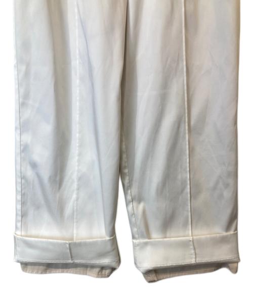 YORI（ヨリ）YORI (ヨリ) スプリングサテンワイドパンツ　YR22-23021SP ホワイト サイズ:38の古着・服飾アイテム