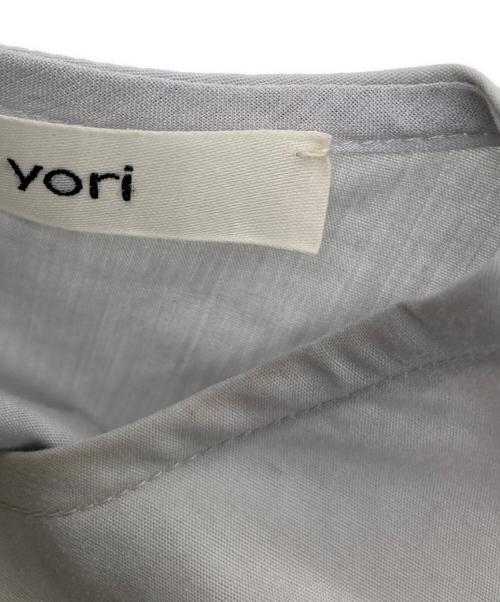 YORI（ヨリ）YORI (ヨリ) ティアードギャザーブラウス YR2221-00-SP グレー サイズ:FREEの古着・服飾アイテム