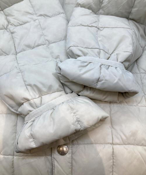 TAION（タイオン）TAION (タイオン) マウンテンクルーネックダウンジャケット アイボリー サイズ:Mの古着・服飾アイテム