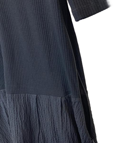 Desigual（デシグアル）Desigual (デシグアル) テクスチャー ミディワンピース 23SWVW34 ブラック サイズ:Mの古着・服飾アイテム