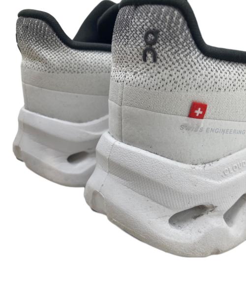 on（オン）on (オン) Cloudtilt　3ME10101430 ホワイト サイズ:26.5cmの古着・服飾アイテム