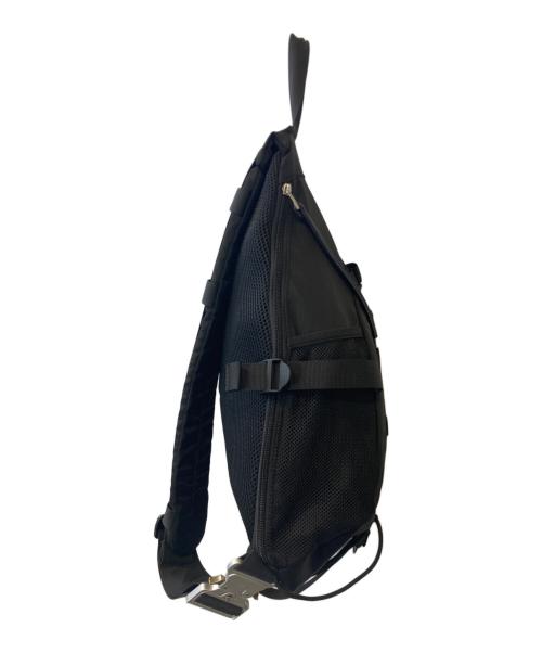 ADRER（アドラー）ADRER (アドラー) cobra buckle nylon one shoulder bag ブラック サイズ:表示がないため不明の古着・服飾アイテム