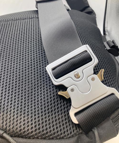 ADRER（アドラー）ADRER (アドラー) cobra buckle nylon one shoulder bag ブラック サイズ:表示がないため不明の古着・服飾アイテム