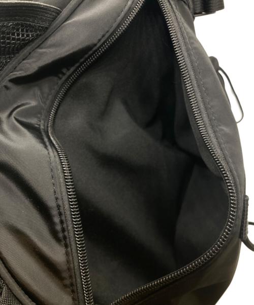ADRER（アドラー）ADRER (アドラー) cobra buckle nylon one shoulder bag ブラック サイズ:表示がないため不明の古着・服飾アイテム