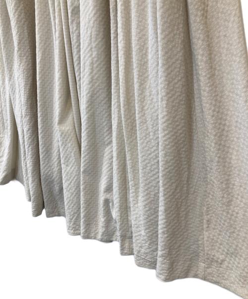 meri（ミーリー）meri (ミーリー) アシメ切替ティアードボリュームスカート　B250102 アイボリー サイズ:FREEの古着・服飾アイテム