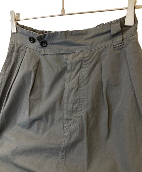 MHL（エムエイチエル）MHL (エムエイチエル) FINE COMPACT COTTON POPLIN SKIRT　595-3132505 グレー サイズ:1の古着・服飾アイテム
