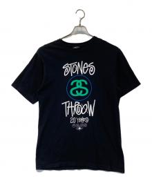 stussy（ステューシー）の古着「STONES THROW 20th Aniv.Tee ストーンズ・スロウ 20thアニバーサリー ティー」｜ブラック