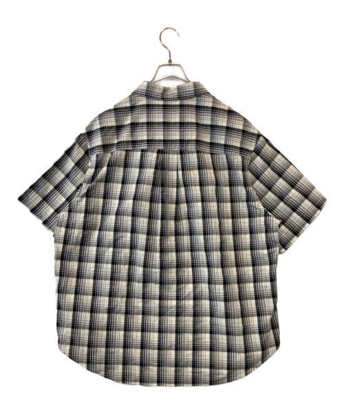 FIRST DOWN（ファーストダウン）FIRST DOWN (ファーストダウン) マドラスチェック ショートスリーブ シャツ　F891082　25SS ブラック×ホワイト サイズ: XL 未使用品の古着・服飾アイテム