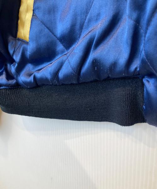 AVIREX（アヴィレックス）AVIREX (アヴィレックス) リバーシンブル別珍ベロアサテン虎刺繍スカジャン　223600 ブラック サイズ:Mの古着・服飾アイテム