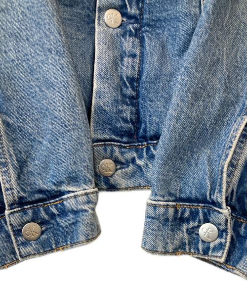 Calvin Klein Jeans（カルバンクラインジーンズ）Calvin Klein Jeans (カルバンクラインジーンズ) スリムデニムジャケット　J30J324569 ブルー サイズ: Lの古着・服飾アイテム