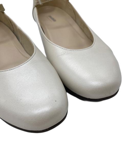 asics（アシックス）asics (アシックス) Pedala アイボリー サイズ:23.5cmの古着・服飾アイテム