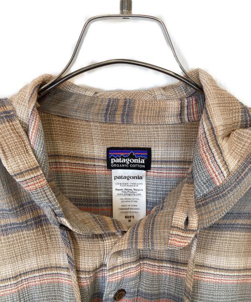 Patagonia（パタゴニア）Patagonia (パタゴニア) アノラックパーカー　53130 ベージュ サイズ: Mの古着・服飾アイテム