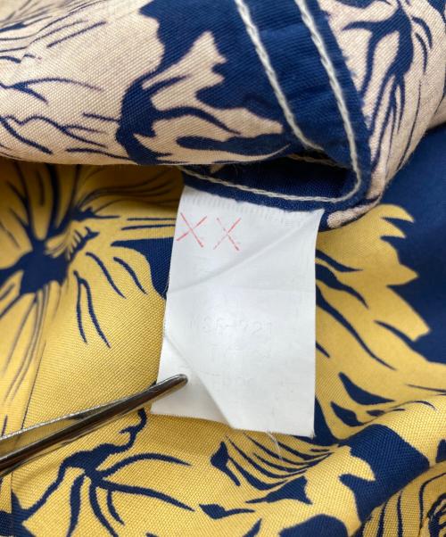 Sun Surf（サンサーフ）Sun Surf (サンサーフ) アロハシャツ ネイビー×イエロー サイズ:不明の古着・服飾アイテム